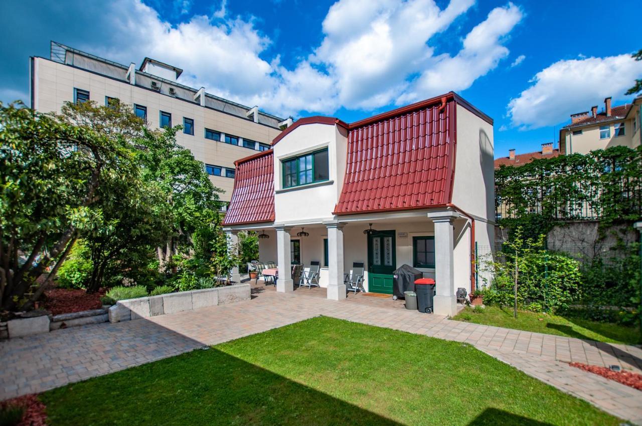 Entire House In The Center Of Ljubljana - Free Parking - Dragon Garden Pavilion Lubiana Esterno foto